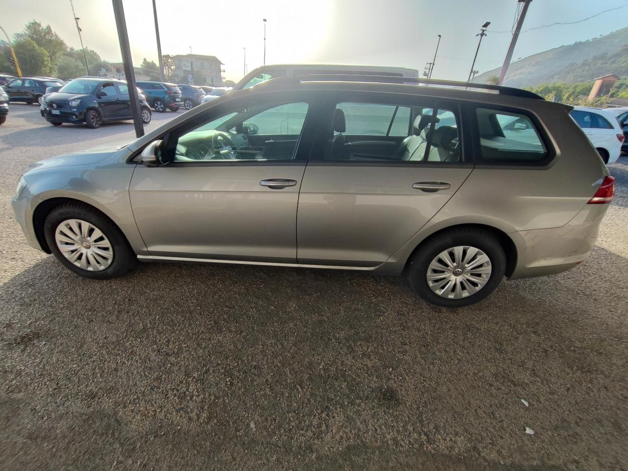 Volkswagen Golf Variant 1.6 TDI 105 CV Trendline BlueMotion Technology