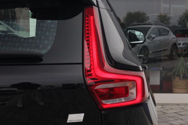 VOLVO XC40 T5 Recharge Plug-in Hybrid Inscription Expression