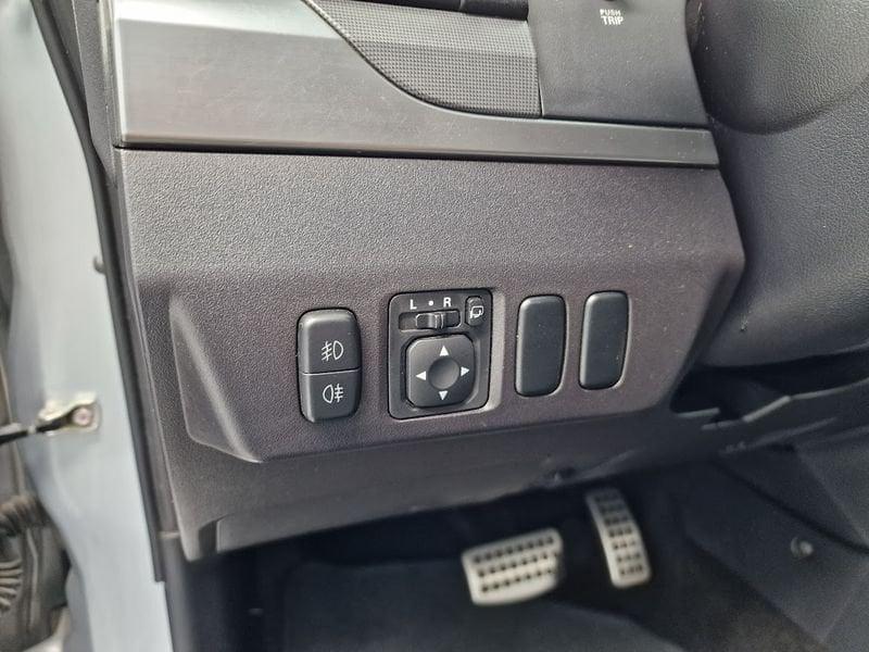 Mitsubishi Pajero Pajero 3.2 DI-D 16V 3p. Instyle AUTOCARRO N1 2 POSTI