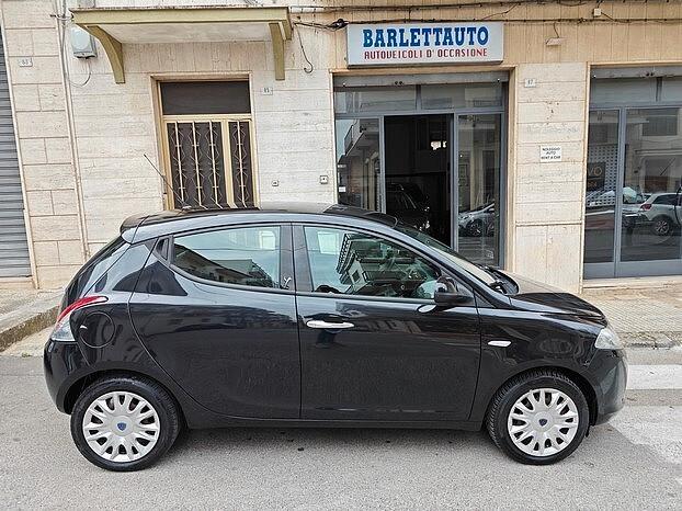 LANCIA Ypsilon 1.2 Benzina 69 CV 5 porte - 2013
