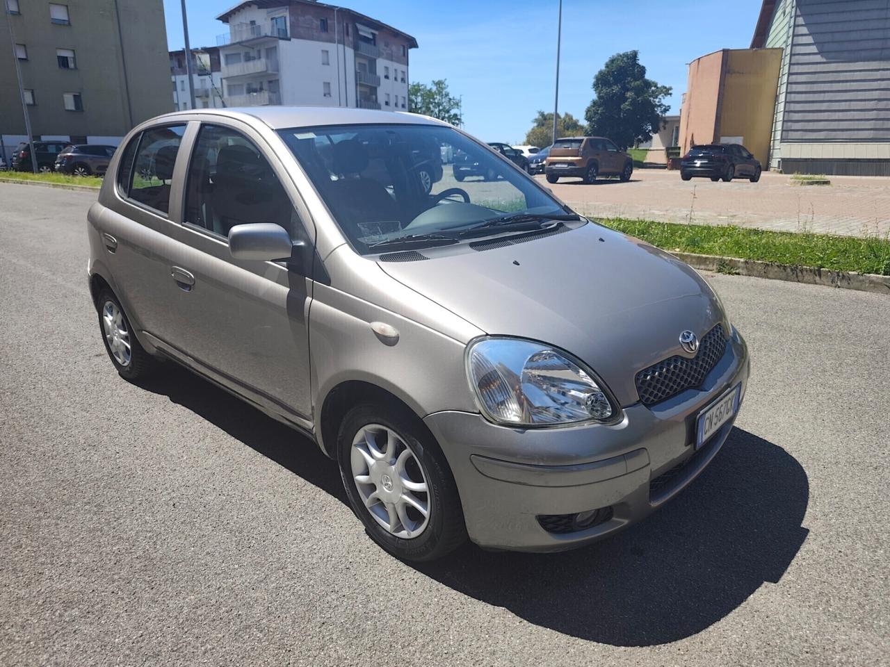 Toyota Yaris 1.0i Benz euro 4 5 porte