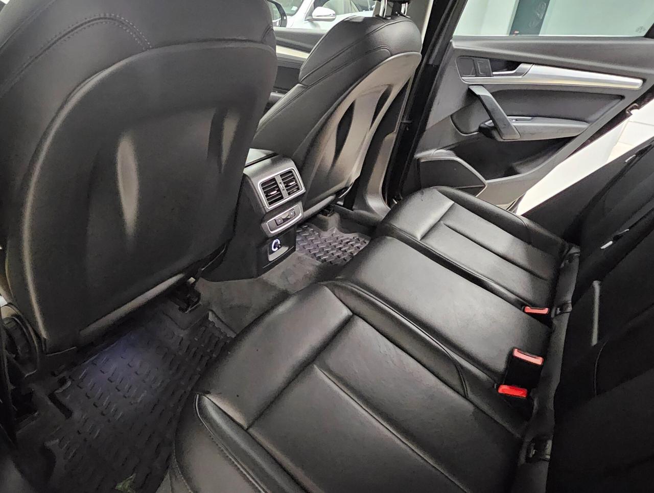 Audi Q5 2.0 TDI quattro S tronic Business Sport 90000km