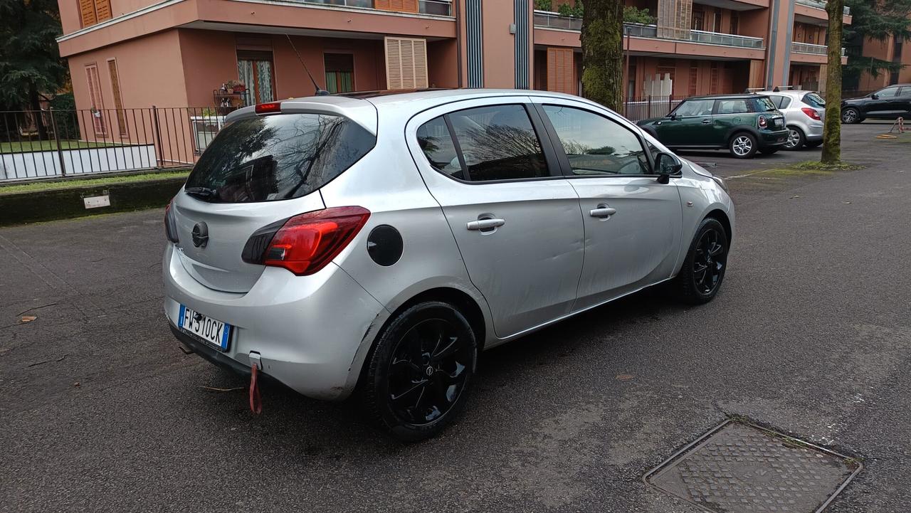 Opel Corsa 1.2 Edition ADATTA A NEOPATENTATI