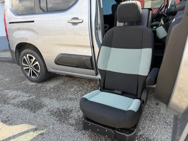 Citroen Berlingo Auto per disabili - sedile uscente Fadiel