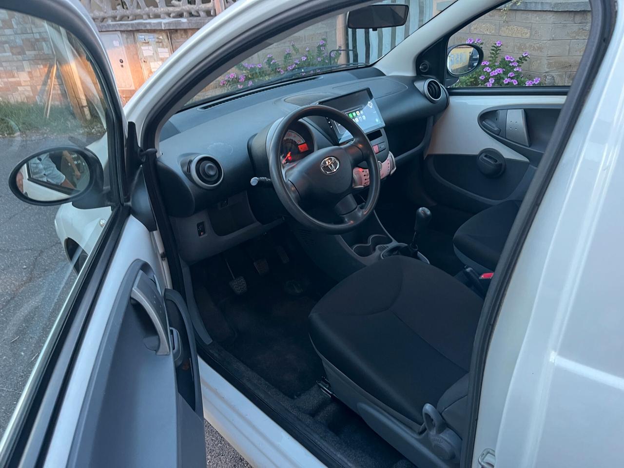 Toyota Aygo 1.0 12V VVT-i 3 porte Deep Ocean Connect