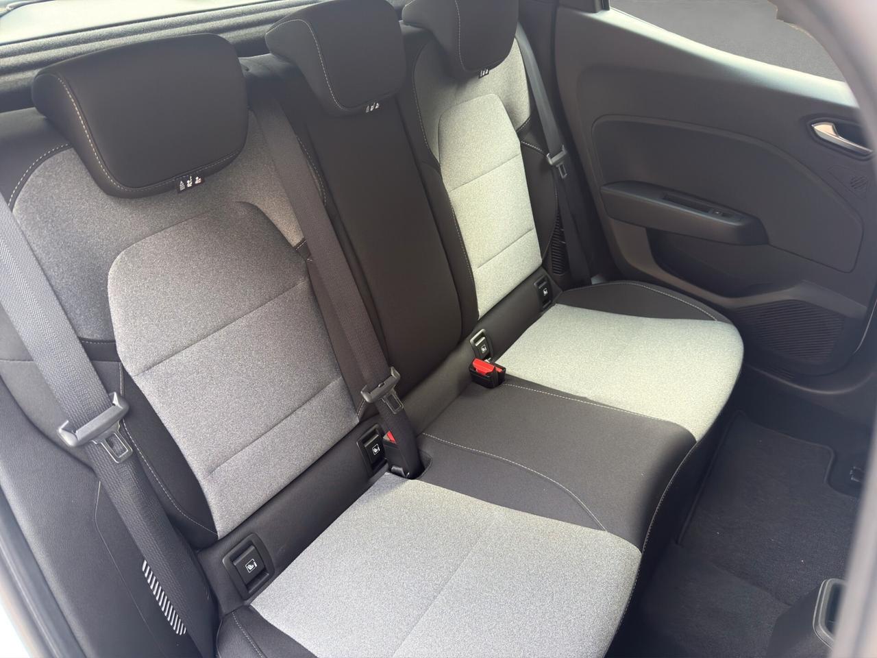 Renault Clio Full Hybrid E-Tech 145 CV 5 porte Evolution