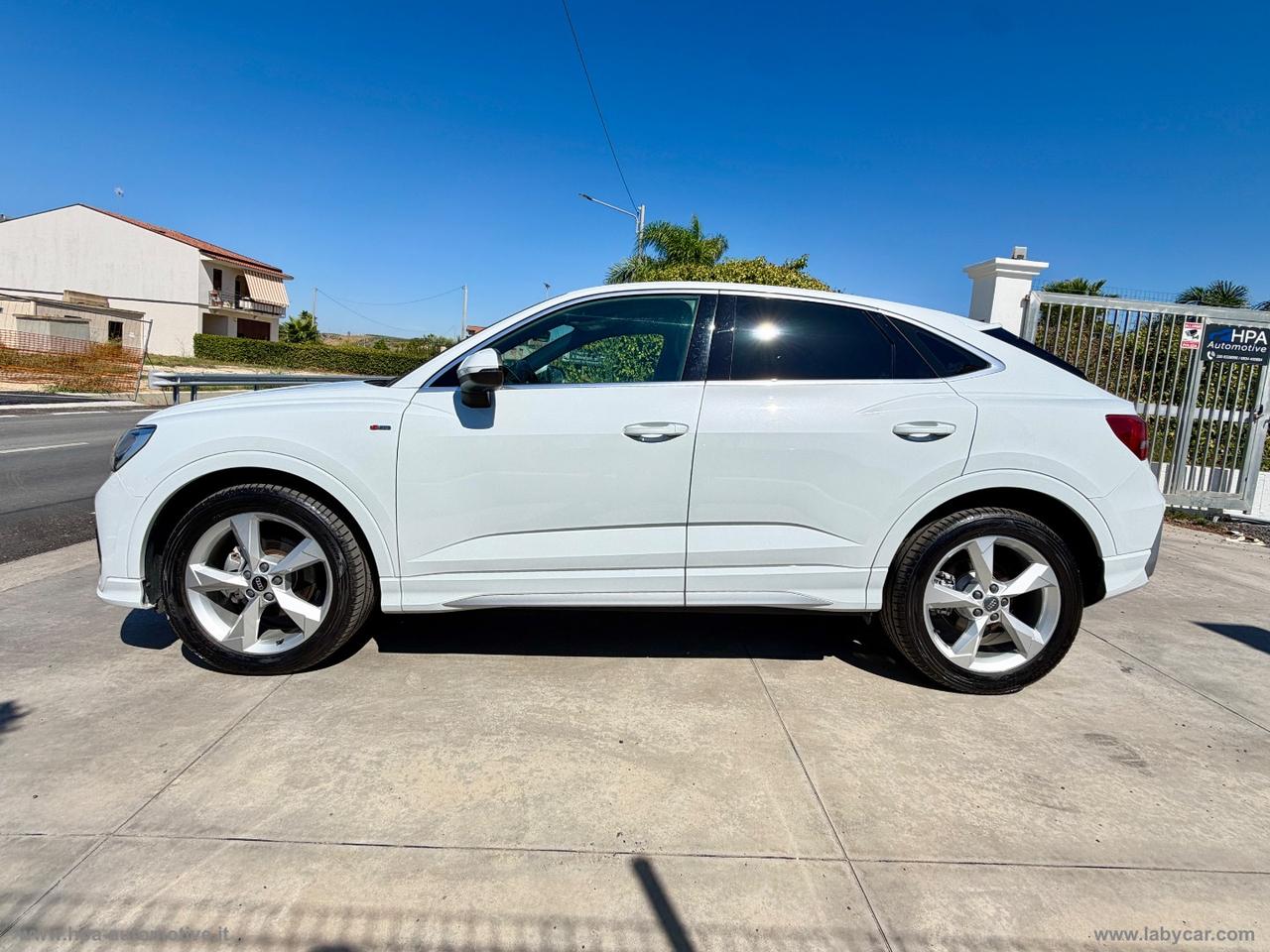 AUDI Q3 SPORTBACK 2.0TDI S-tronic S-Line LED NAVI PELLE CERCHI 19 RETROCAMERA