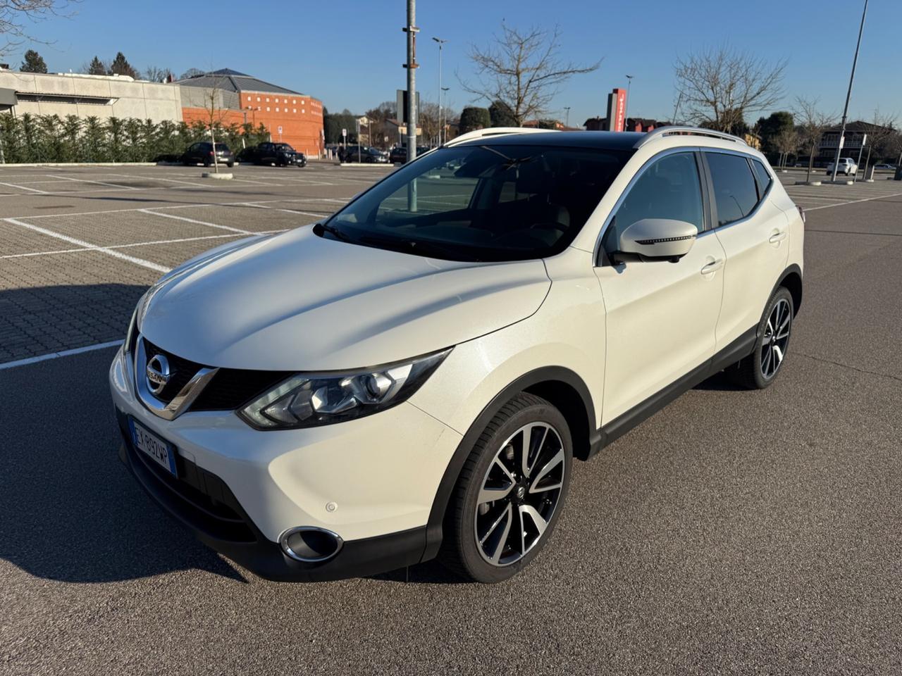 Nissan Qashqai 1.2 DIG-T Tekna*Automatik*Navi*Panorama