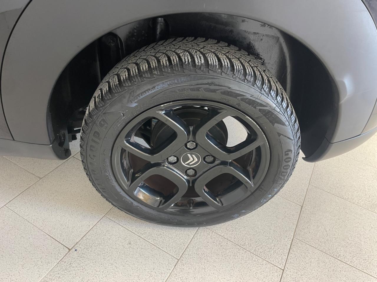 Citroen C4 Cactus PureTech 82 Shine km 85.000