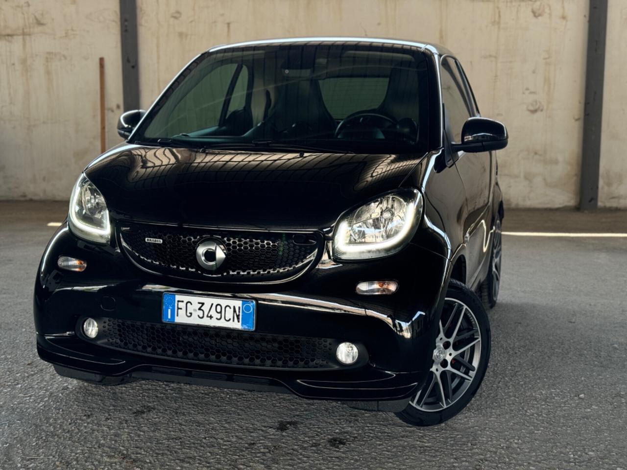 Smart ForTwo BRABUS 0.9 Turbo twinamic parisblue Xclusive