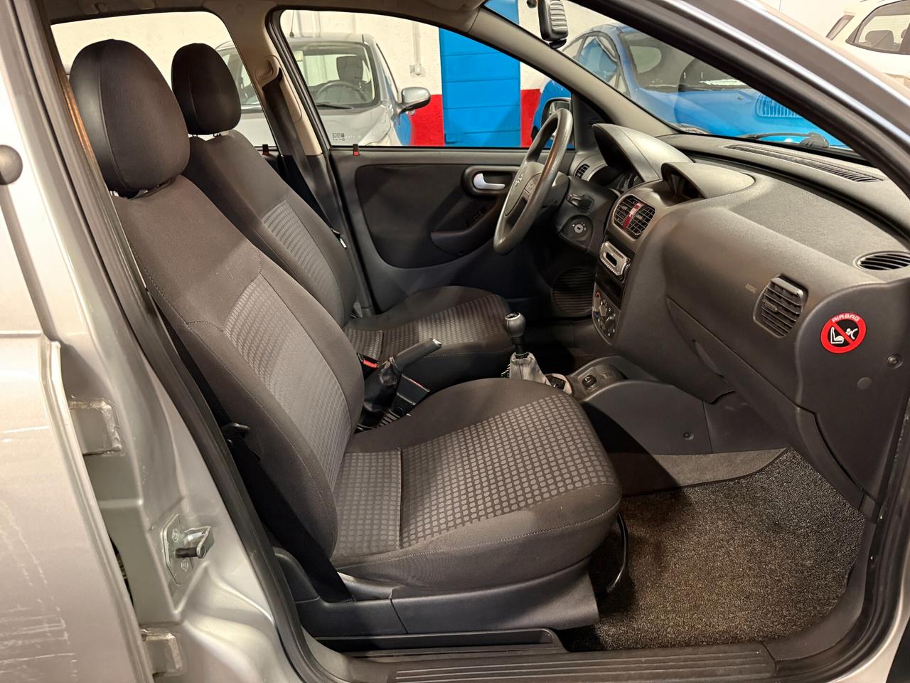 Opel Corsa 1.2i 16V cat 5 porte Club