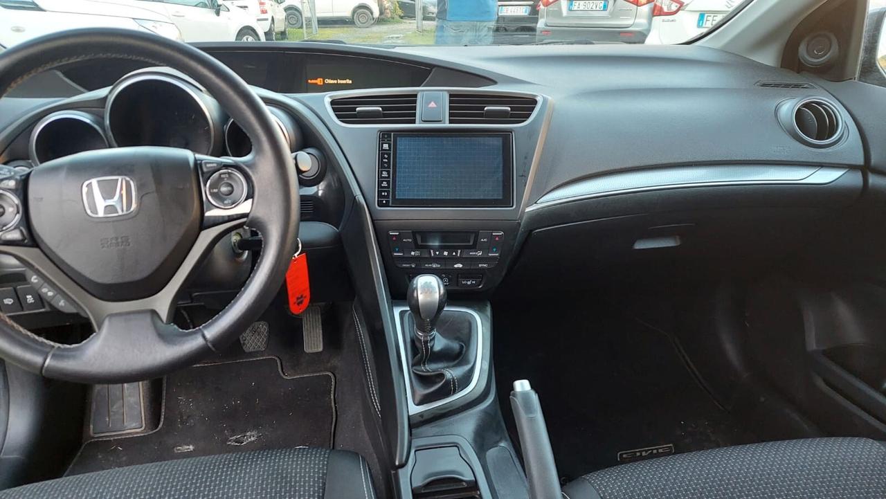 Honda Civic 1.4 i-VTEC Elegance Navi