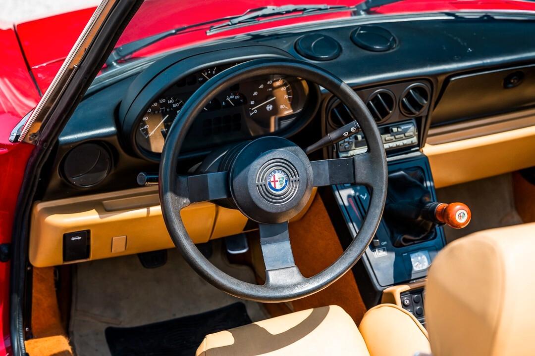Alfa Romeo Spider 1.6