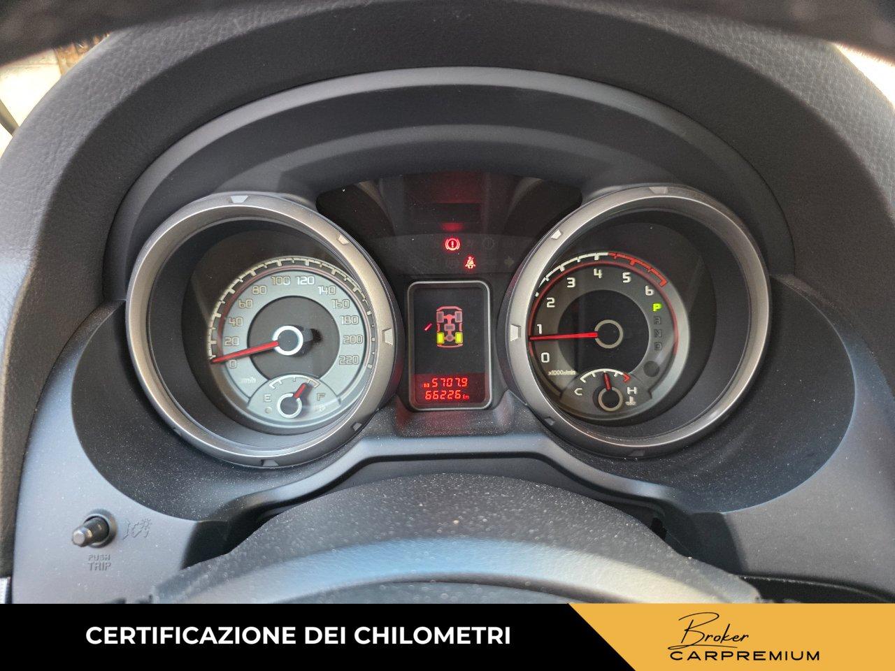 Mitsubishi Pajero 3 Porte Pajero 3.2 cr Intense 3p auto