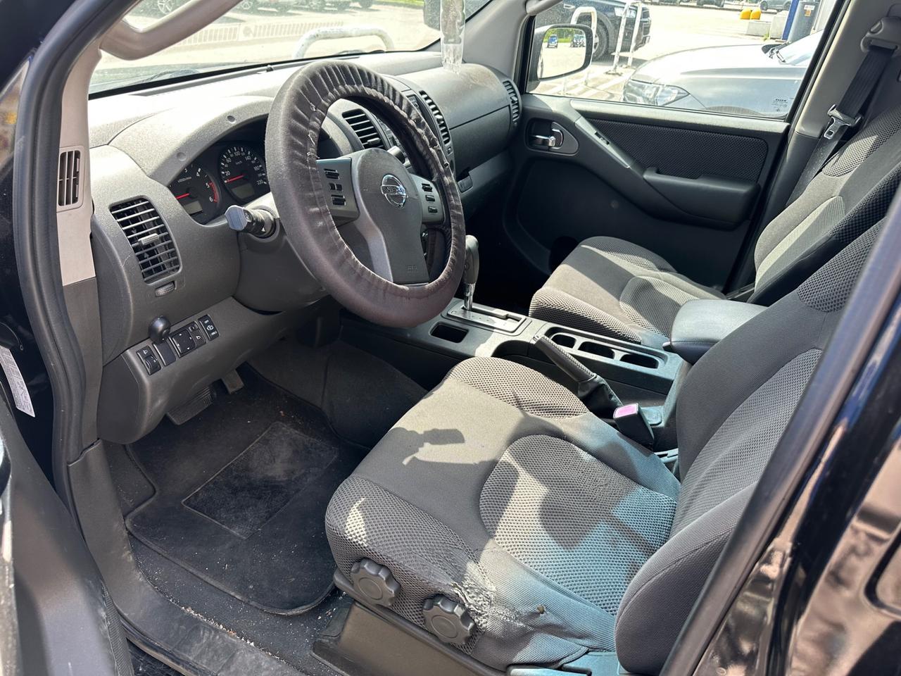 Nissan Navara 2.5 dCi 4 porte Double Cab LE