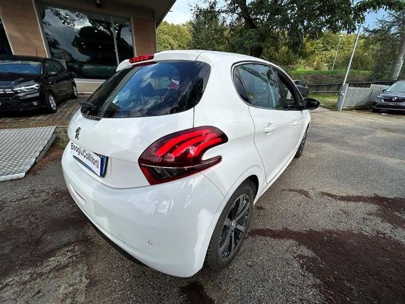 Peugeot 208 5 Porte 1.2 PureTech 82cv Allure 5p 1.2 puretech Allure 82cv