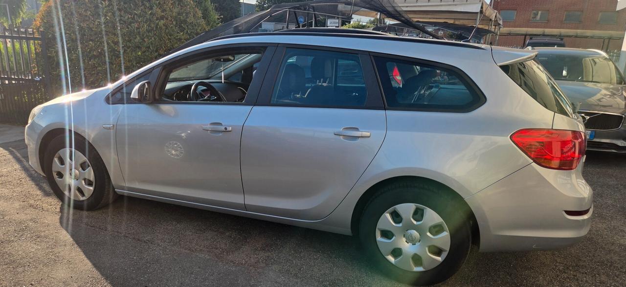 Opel Astra 1.7 CDTI 110CV Sports Tourer Cosmo