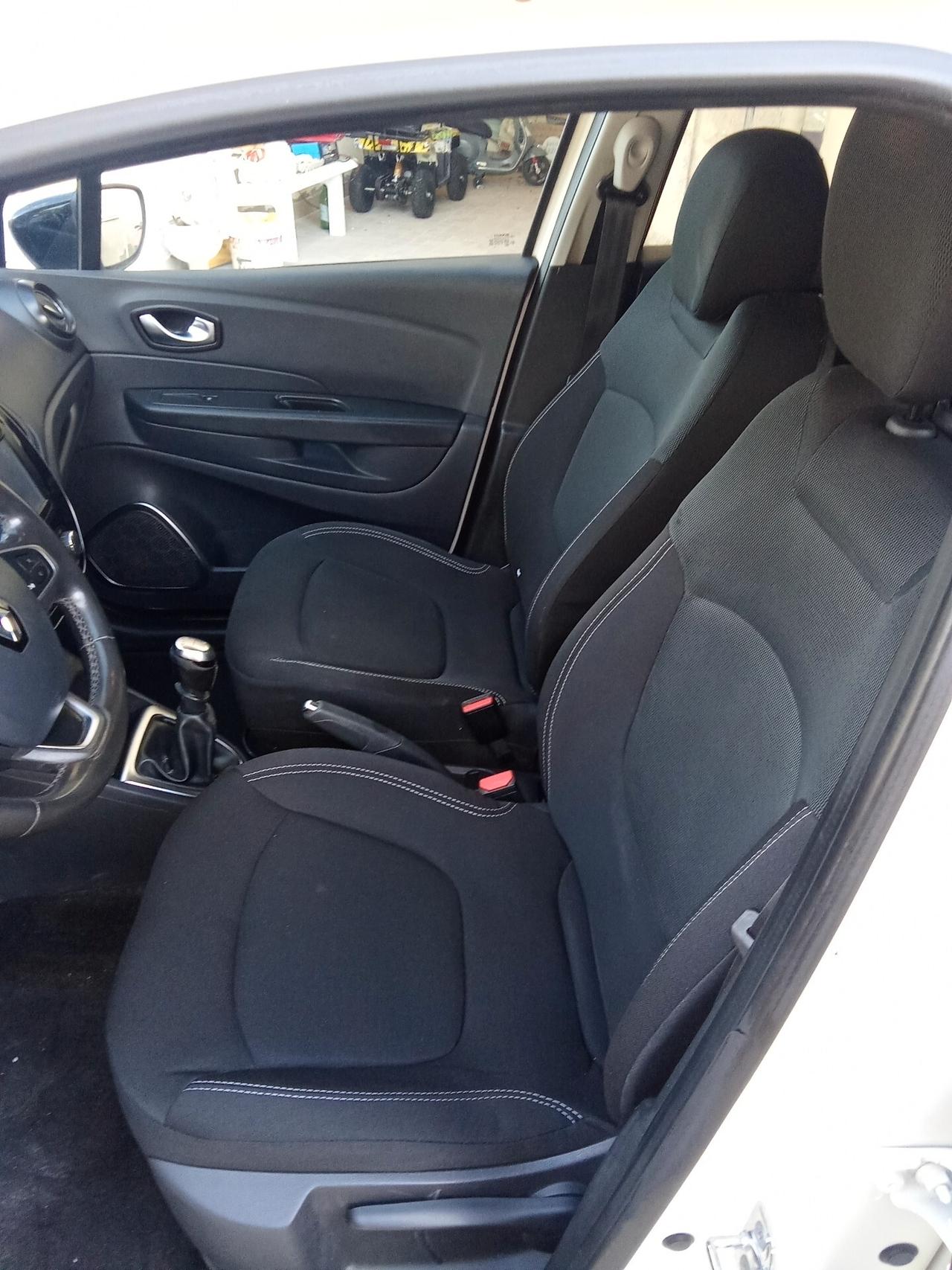 Renault Captur dCi 110 CV autocarro N1 019