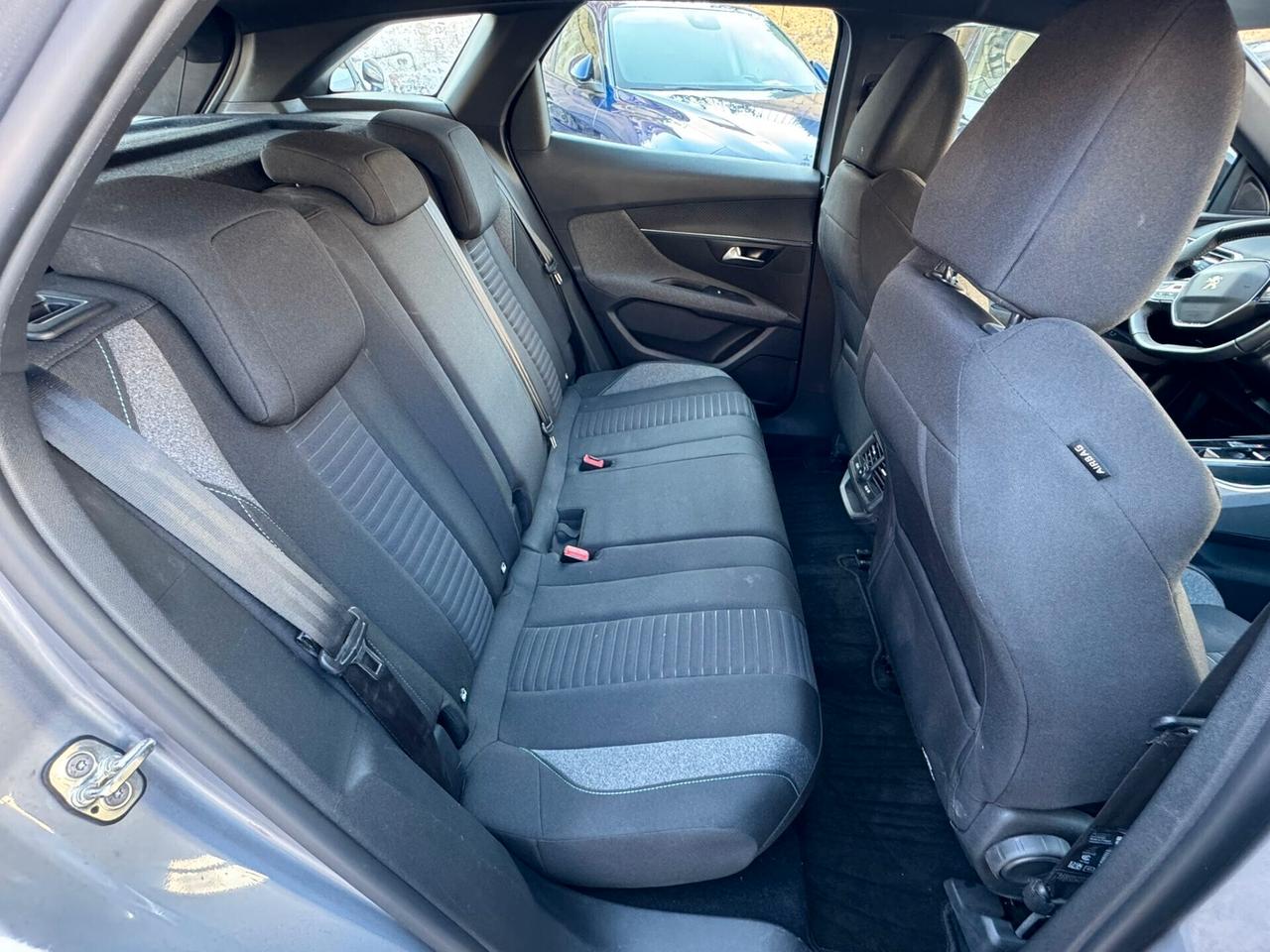 Peugeot 3008 BlueHDi 130 S&S EAT8