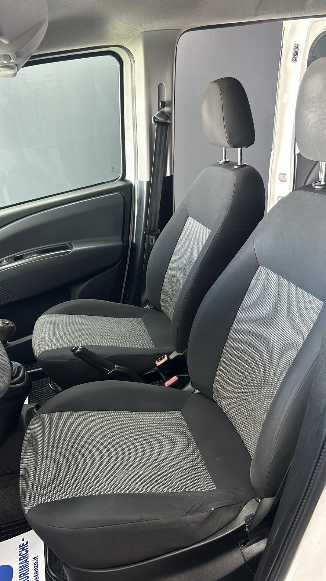Fiat Doblo 1.4 T-Jet 120 cv Natural Power Dynamic 2012