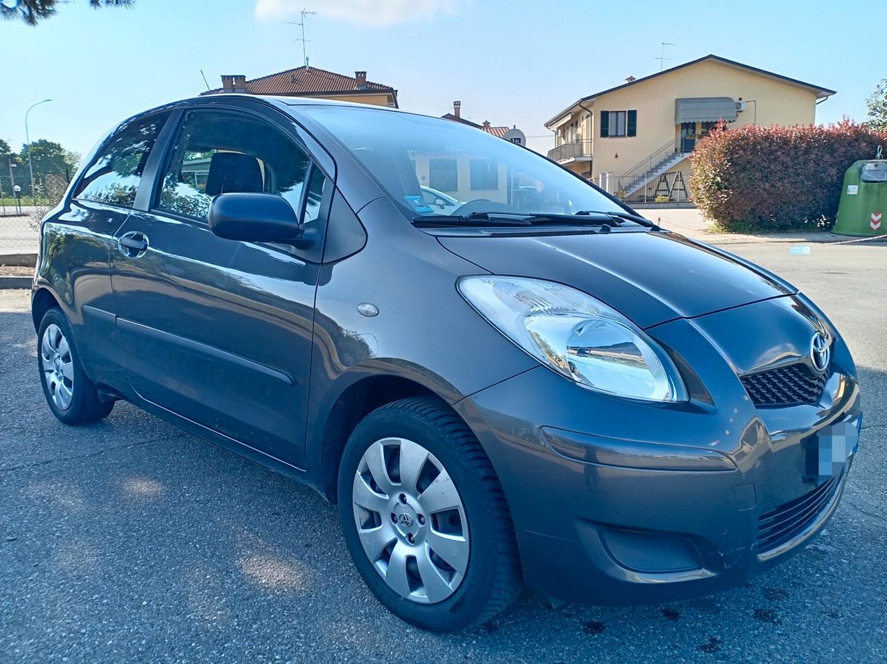 Toyota Yaris 1.0 3 porte