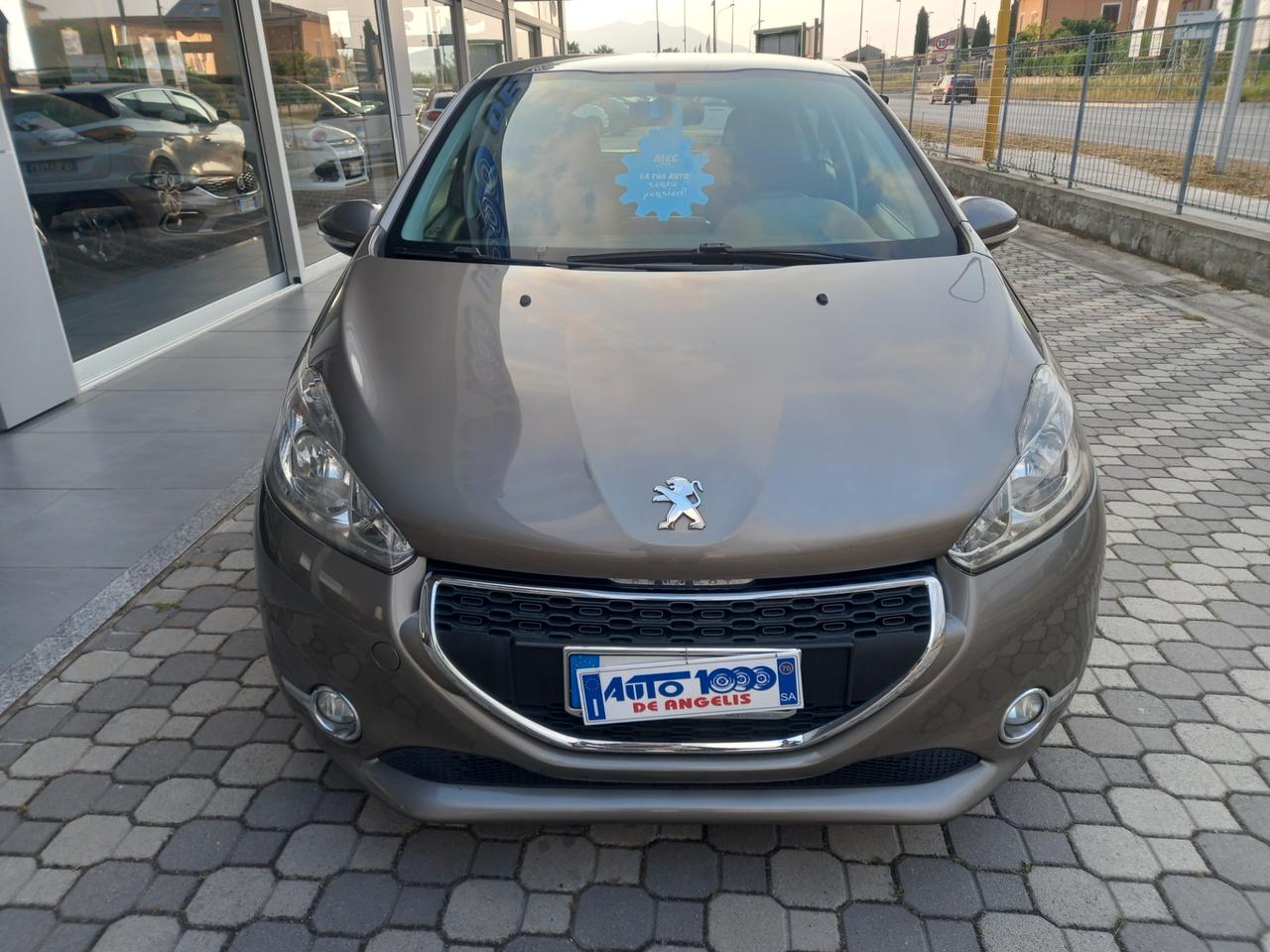 PEUGEOT 208 1.4 HDi 68 CV - 5 PORTE ALLURE * OK NEOPATENTATI *