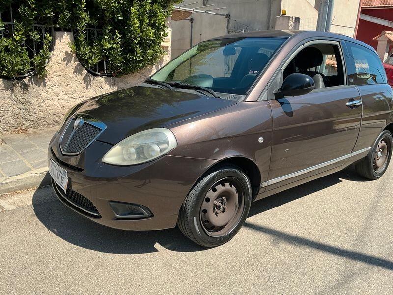 Lancia Ypsilon 1.2 69 CV Diva