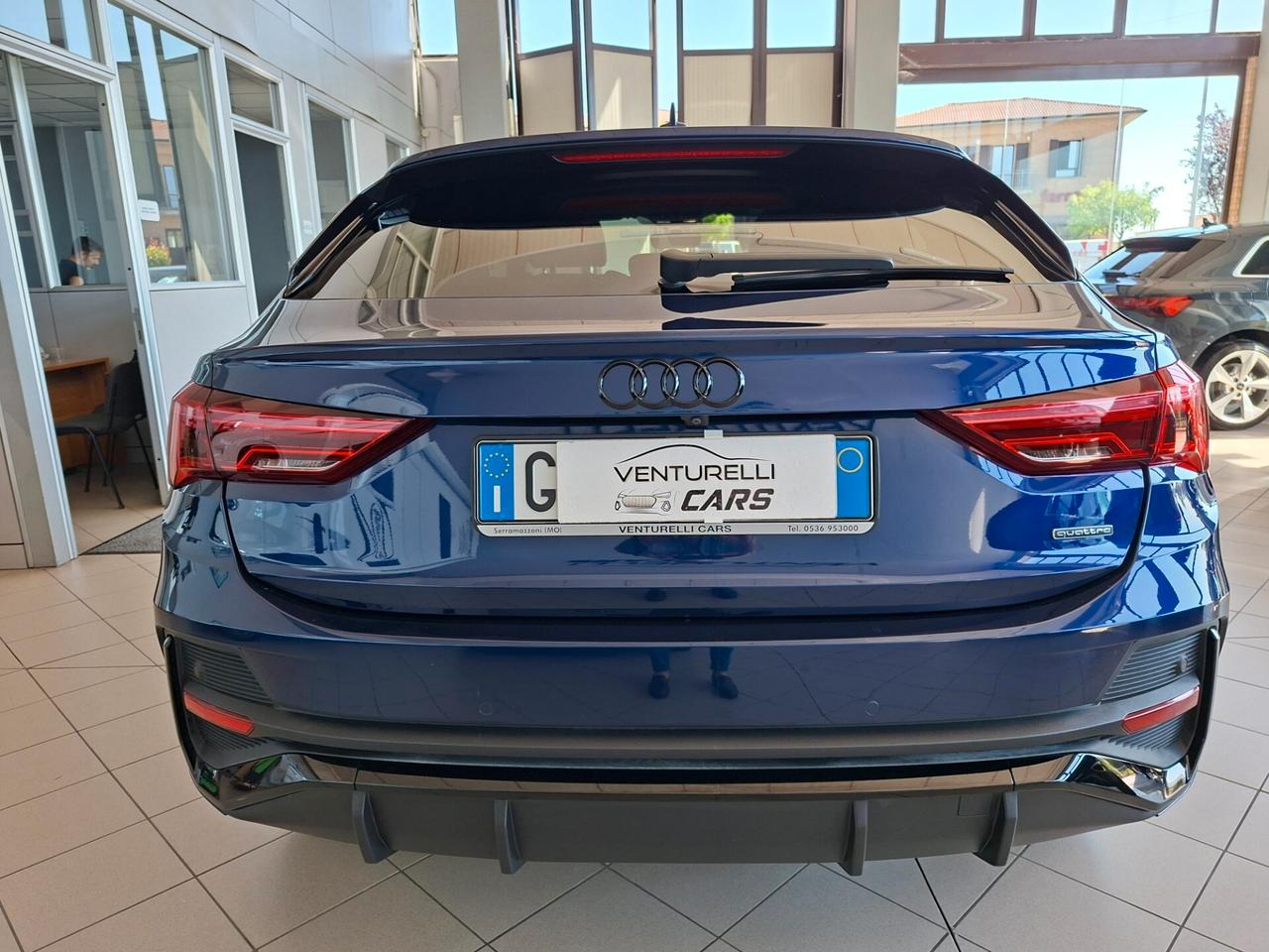 Audi Q3 SPB 35 TDI quattro S tronic line edition CON TETTO