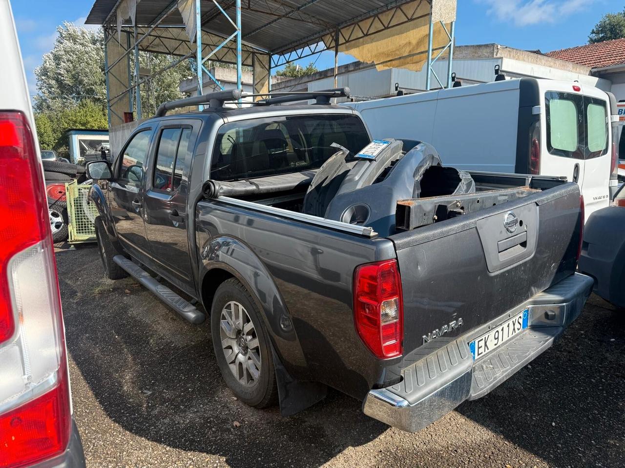 Nissan Navara 3.0 dCi 4 porte Double Cab LE V6