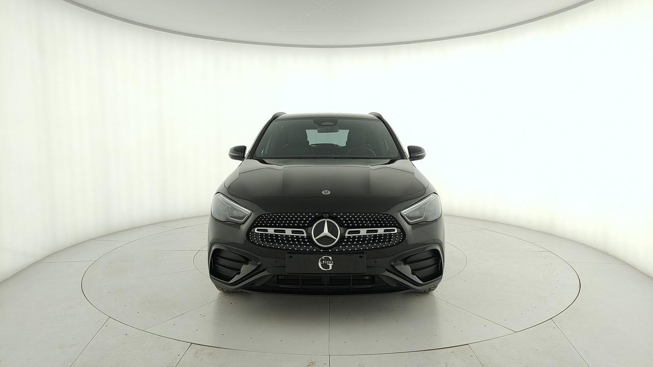 Mercedes-Benz GLA 180 d Automatic