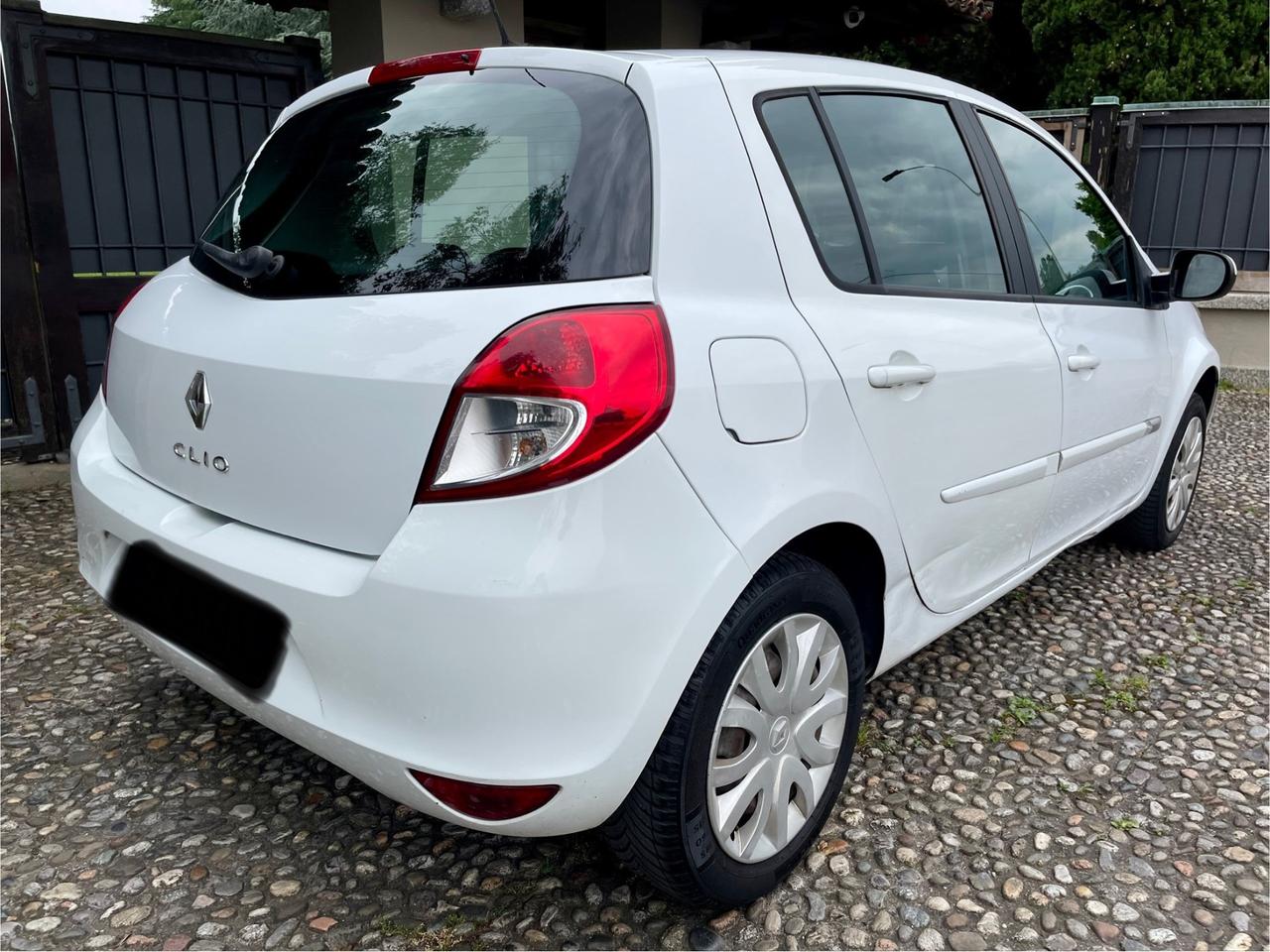 Renault Clio 1.2 16V 5 porte *NEOPATENTATI*