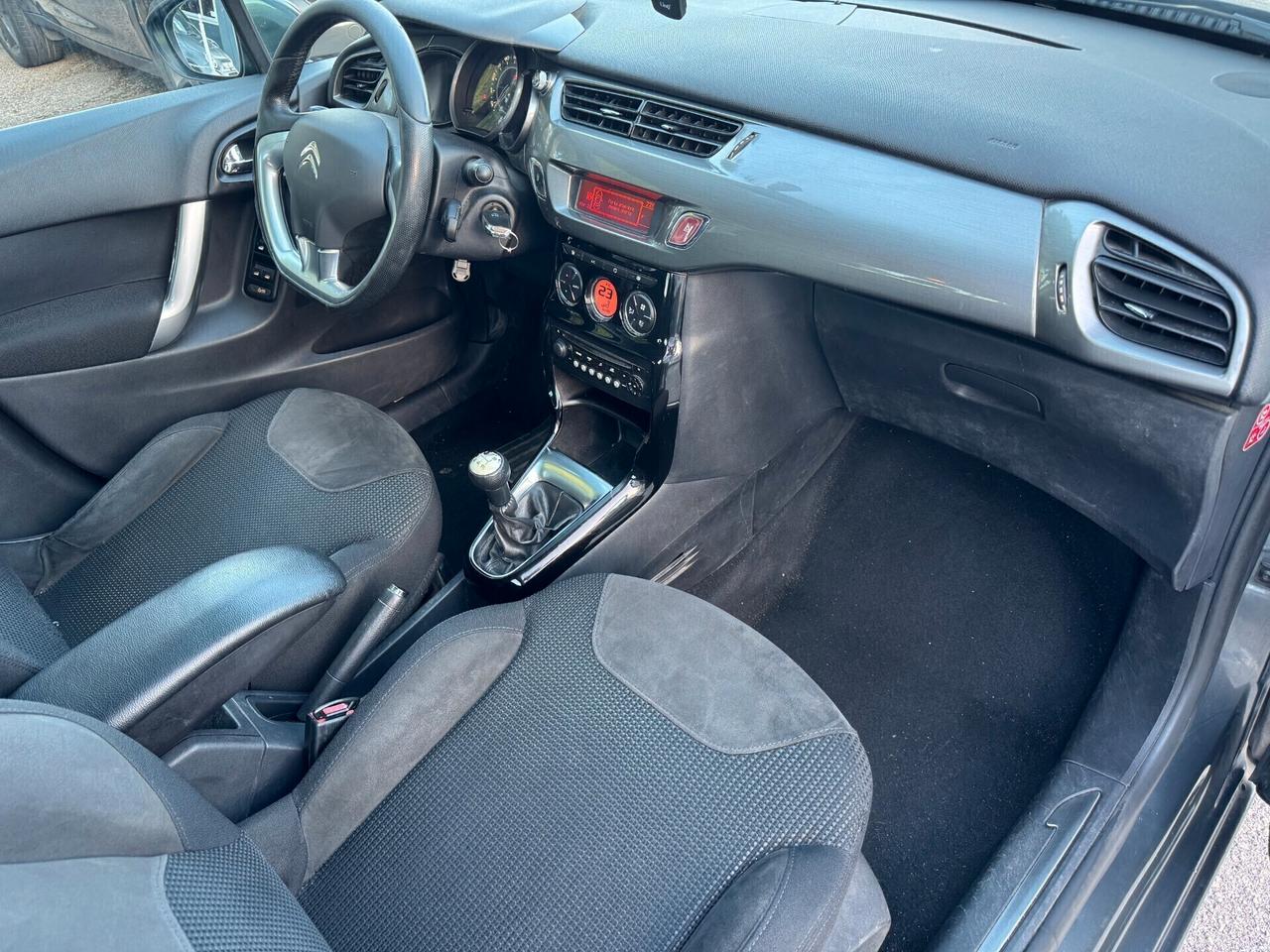 Citroen C3 1.4 HDi 70 Exclusive 2012 TETTO