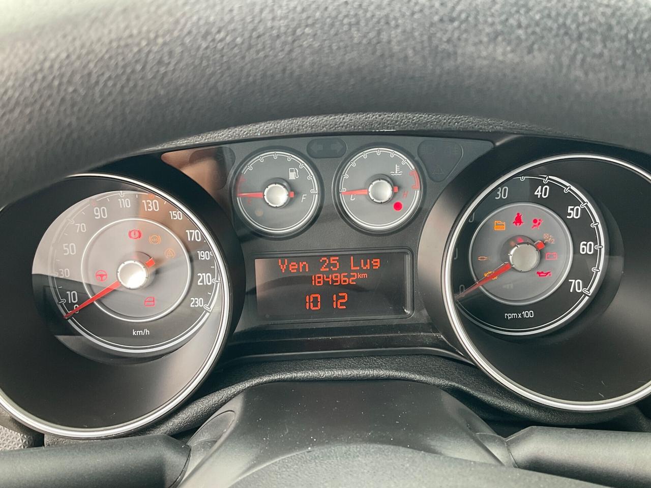 Fiat Punto 1.3 MJT II 75 CV 5 porte Virgin Radio