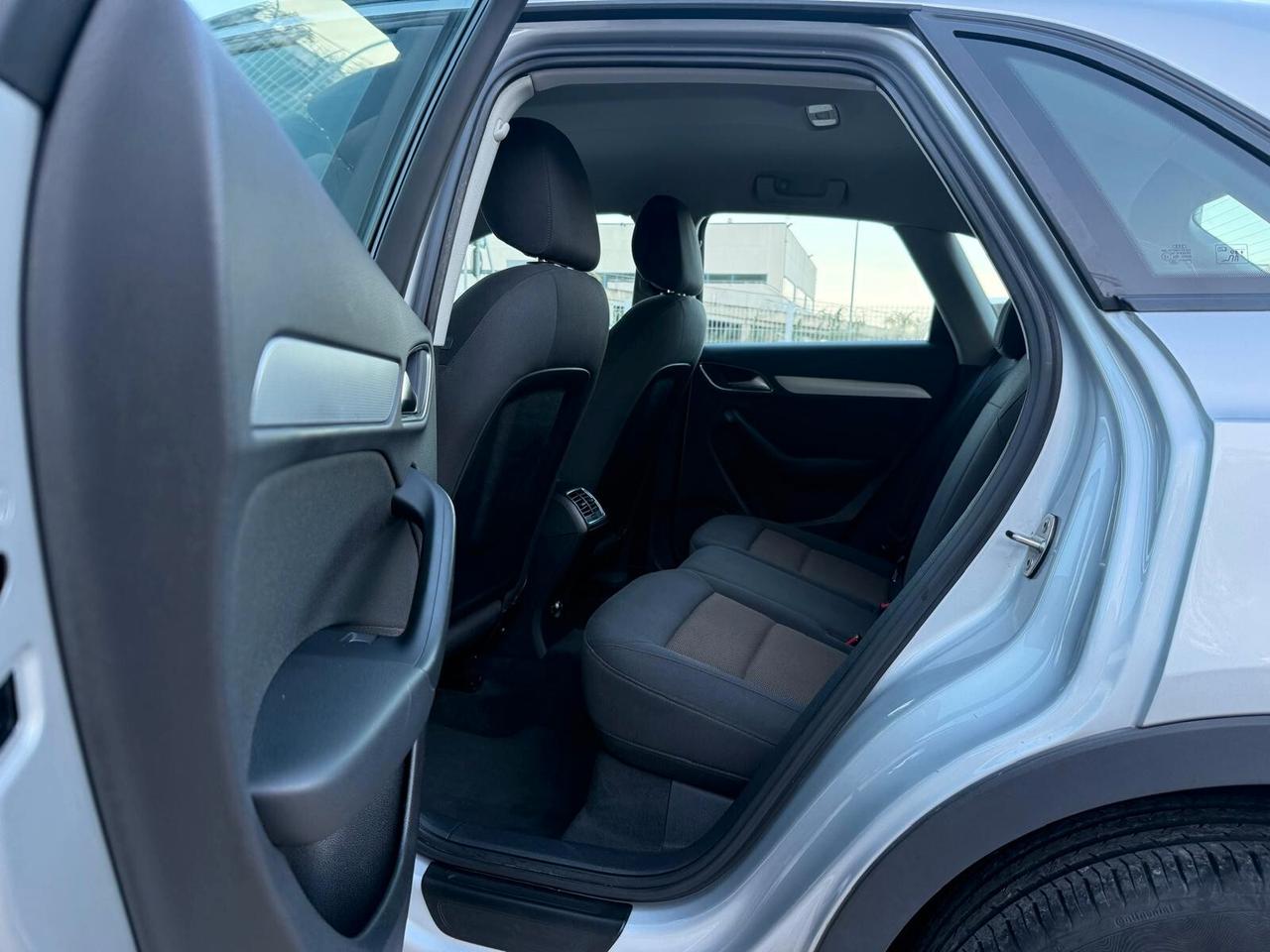 Audi Q3 2.0 tdi Business advanced