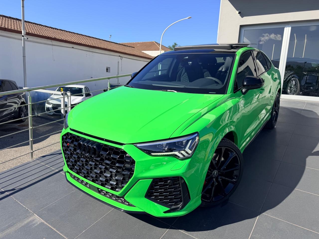 Audi Q3 RS SPB quattro S tronic 400cv tetto aprile