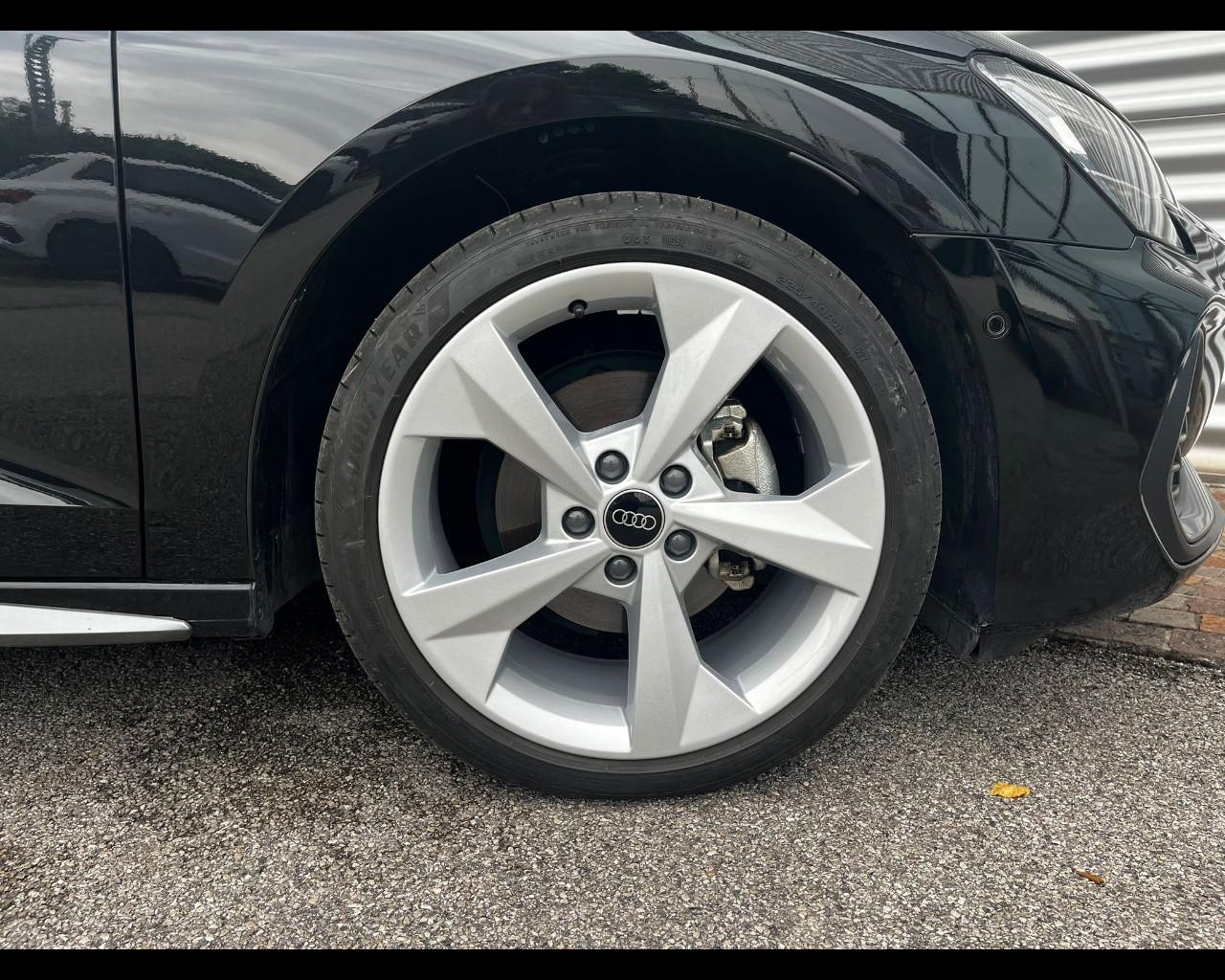 AUDI A3 SPORTBACK 35 TDI S-TRONIC S LINE EDITION