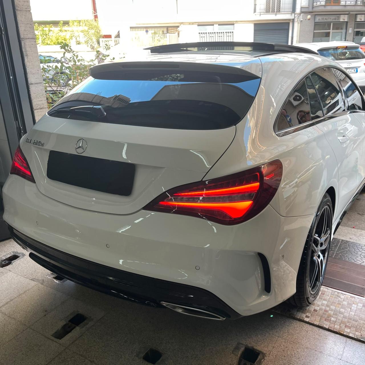 Mercedes-Benz CLA 220d S.W. Automatic Premium