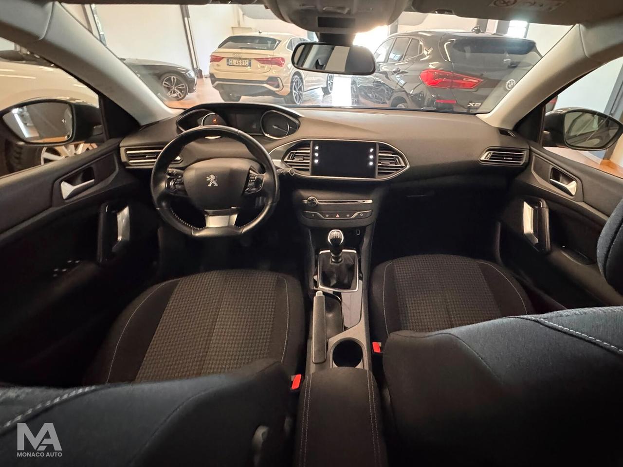Peugeot 308 BlueHDi 130CV Business 2020