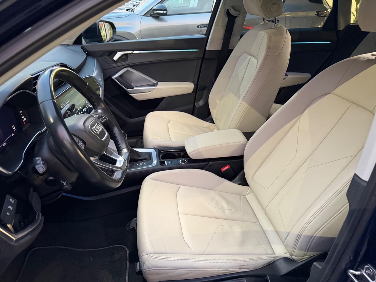 Audi Q3 35 TDI S tronic Business Advanced