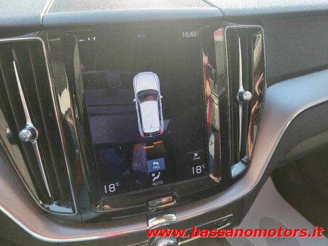 VOLVO XC60 B4 (d) AWD Geartronic Momentum Pro PROMO PRIMAVERA