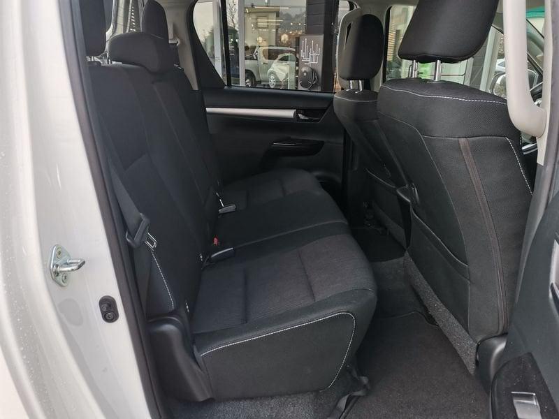 Toyota Hilux 2.4 D-4D 4WD 4 porte Double Cab Lounge