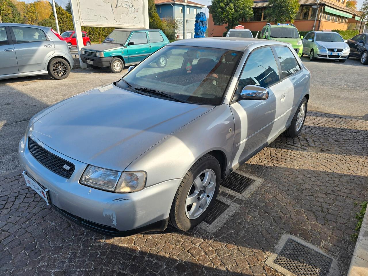 Audi A3 1.6 cat 3p. Con 284.000km