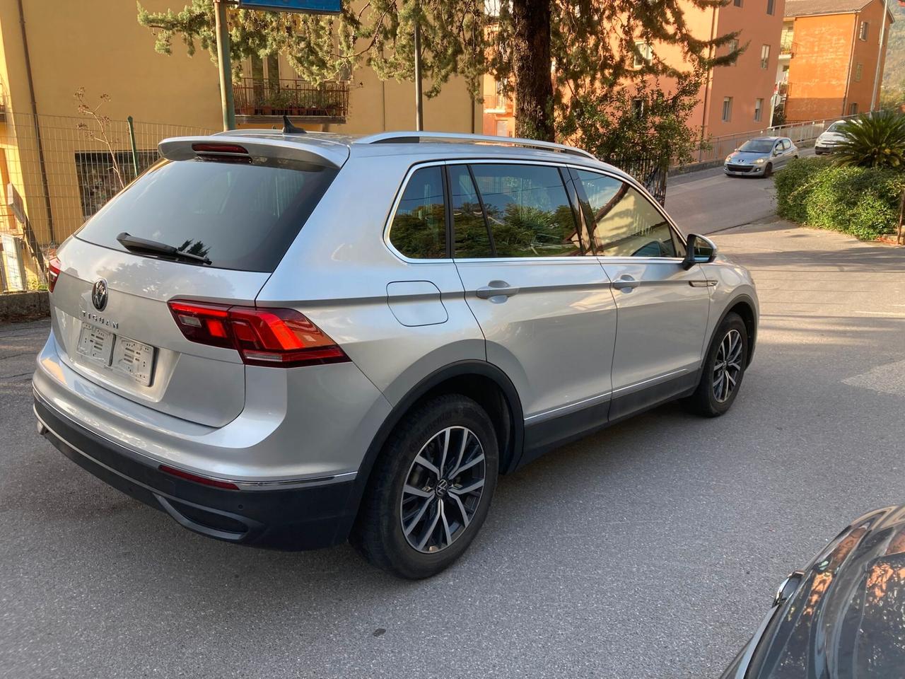 Volkswagen Tiguan 2.0 TDI SCR Life Restyling 2021