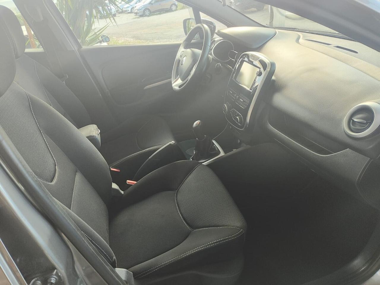 Renault Clio Sporter dCi 8V 90CV full