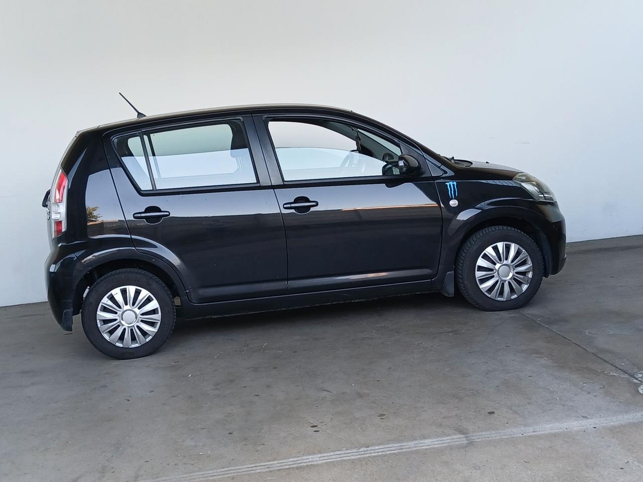 Daihatsu Sirion 1.3 16V 4WD Mio