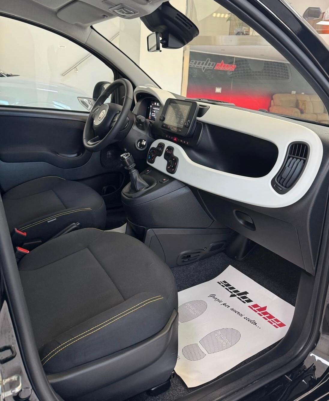 Fiat Panda 1.0 FireFly S&S Hybrid Pandina