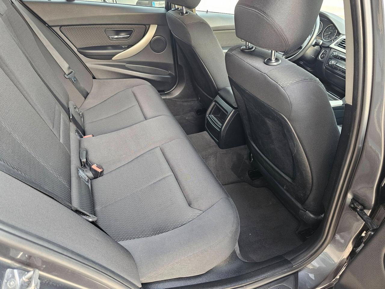 BMW 318 TOURING 2.0D 143CV BUSINESS AUTO FULL