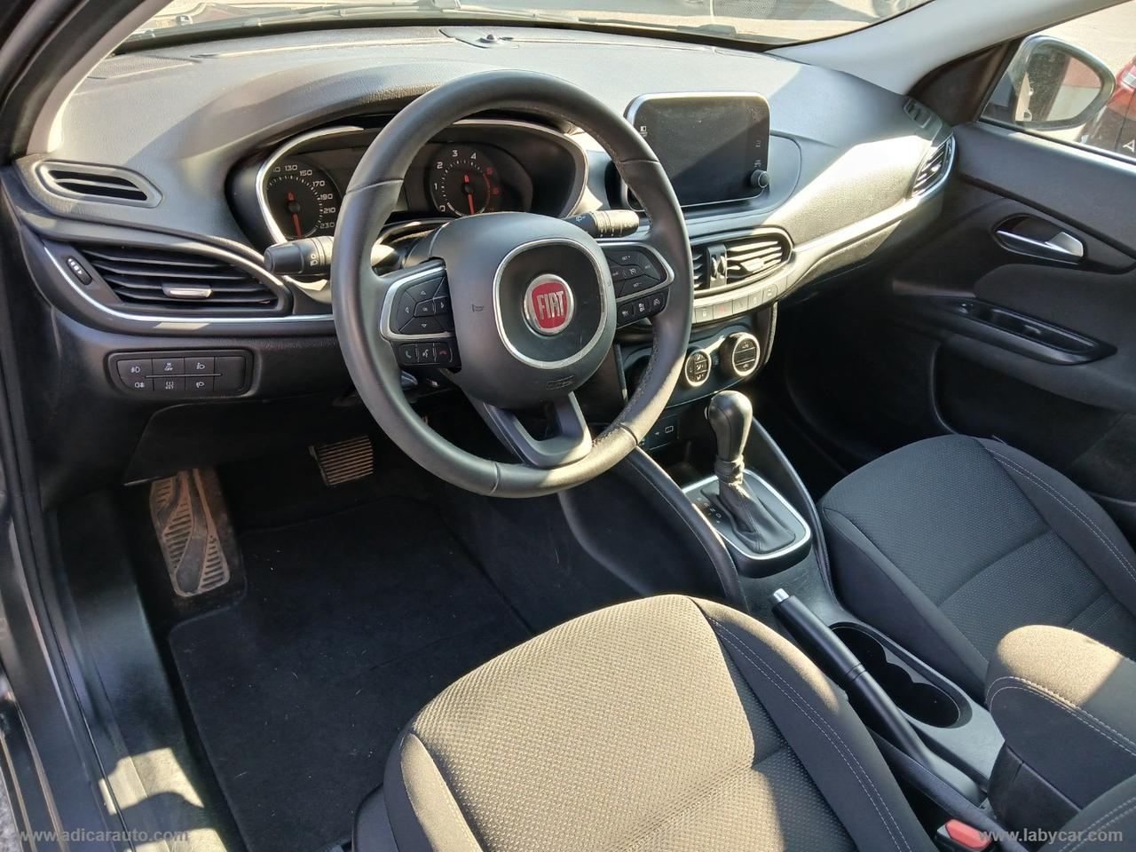 FIAT Tipo 1.6 Mjt S&S DCT 5p. Lounge