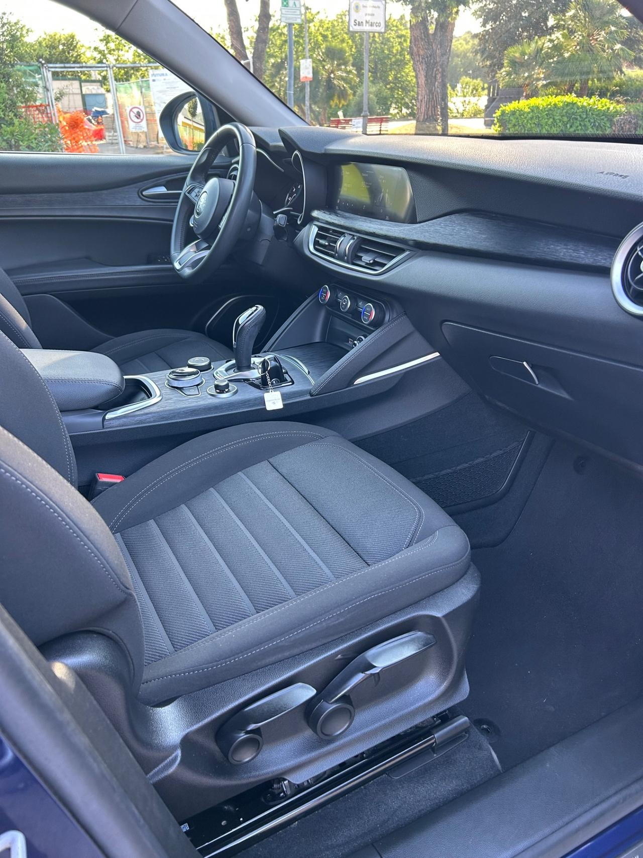 Alfa Romeo Stelvio 2.2 Turbodiesel 160 CV AT8 RWD my2020