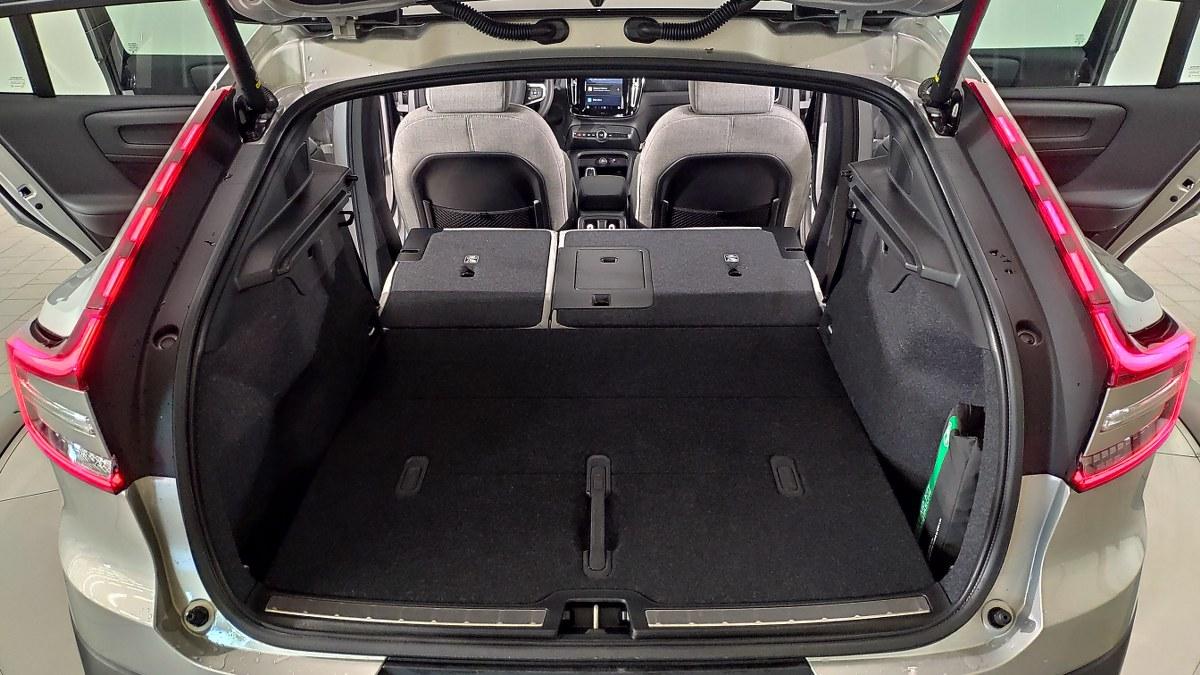 VOLVO C40 Recharge Single Motor Extended Range Rwd Ultimate